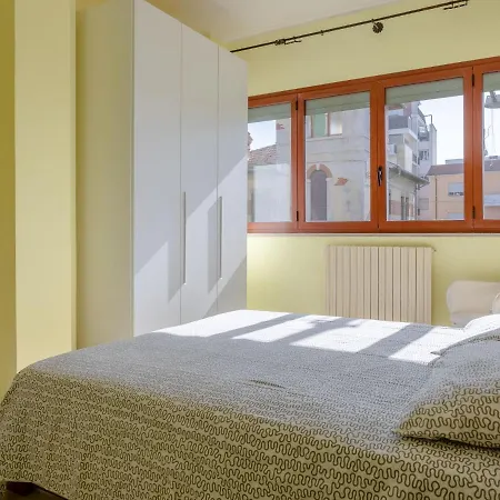 Bright Apartment In Giulianova, A Walk Away From The Sea * Giulianova